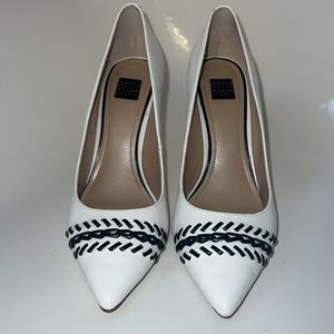 White House Black Market White Pump